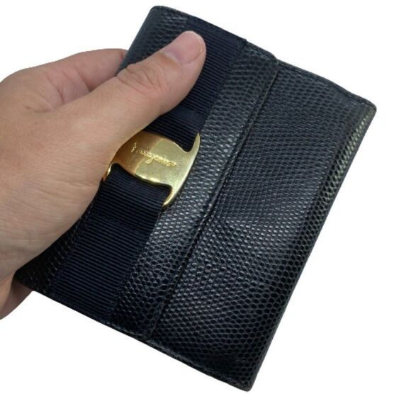 Authentic Salvatore Ferragamo Vara Black Textured Leather Bifold Wallet - Picture 8 of 8